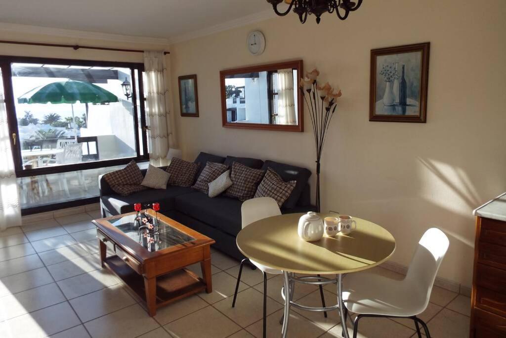 Playa Bastian A47 - Ocean View Apartman Costa Teguise Kültér fotó